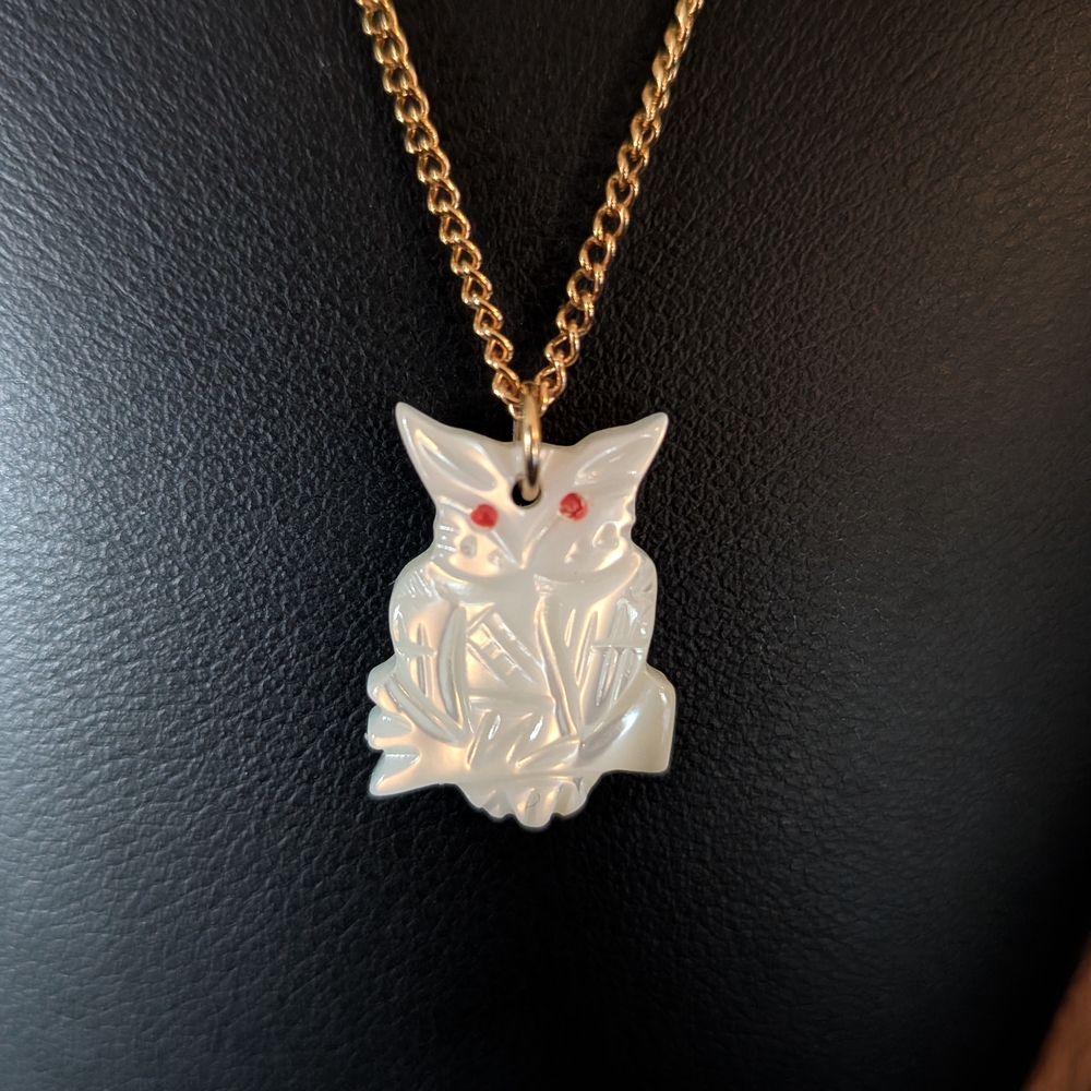 MOP/Shell Pendant On Gold Tone Chain